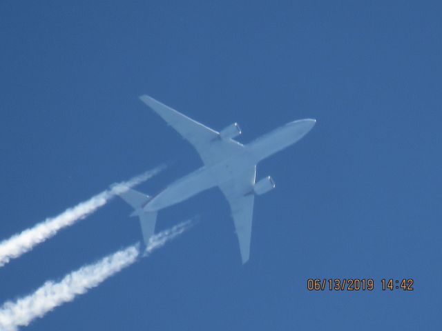 Boeing 777-200 (N759AN)