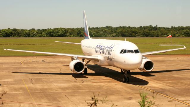 Airbus A320 (LV-BFO)