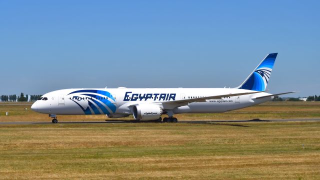 Boeing 787-9 Dreamliner (SU-GET) - EgyptAir Boeing 787-9 Dreamliner SU-GET in Paris CDG 
