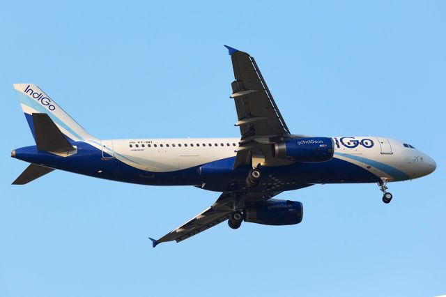 Airbus A320 (VT-INT)