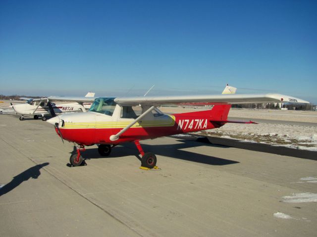 Cessna Commuter (N747KA) - Sitting on the ramp on a cold December day.