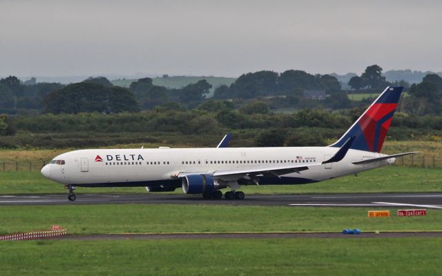 BOEING 767-300 (N183DN) - delta b767-3 n183dn landing at shannon 18/8/16.
