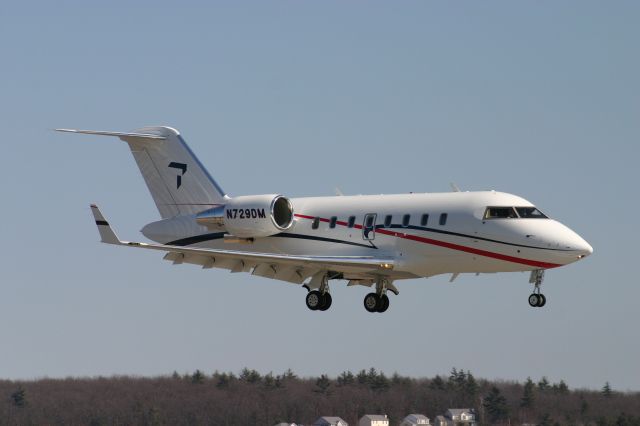 Canadair Challenger (N729DM)