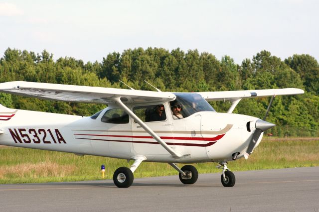 Cessna Skyhawk (N5321A)