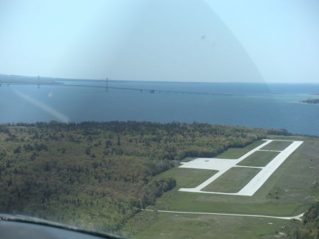 Cessna 152 (N4958A) - The Mackinac Island Airport in Michigan.  No cars allowed on the island but airplanes?  Definitely.