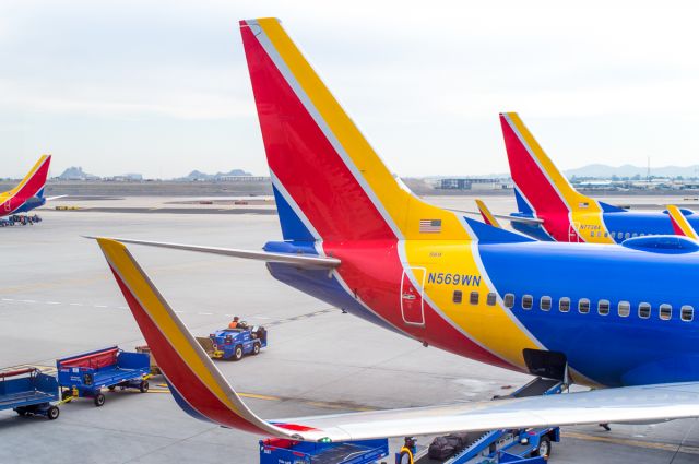 Boeing 737-700 —