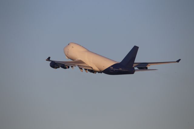Boeing 747-400 (N258SN)
