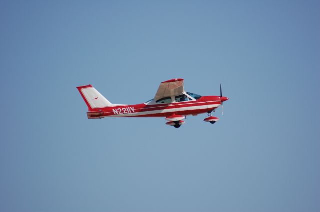 Cessna Cardinal (N2211Y) - Taking off on 19 at Lone Star.