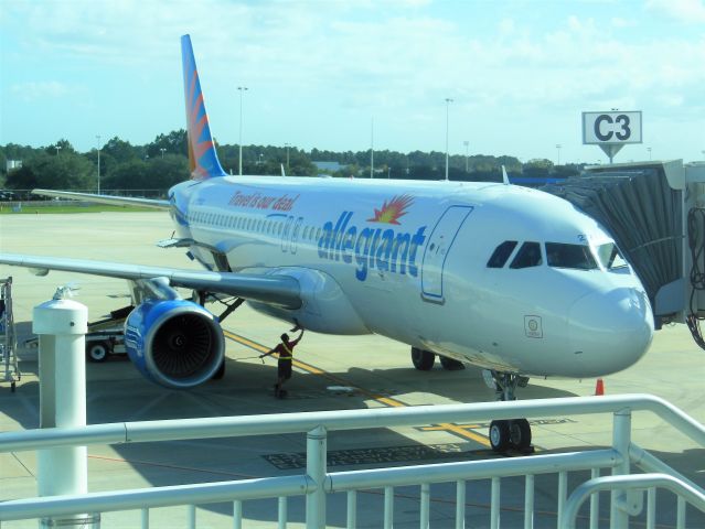 Airbus A320 (N217NV) - Allegiant Air (G4) N217NV A320-214 [cn1347]br /Jacksonville (JAX). Allegiant Air flight G4869 prior to departing gate for Pittsburg (PIT).br /Taken from the Terminal.br /2015 11 25  a rel=nofollow href=http://alphayankee.smugmug.com/Airlines-and-Airliners-Portfolio/Airlines/AmericasAirlines/Allegiant-Air-G4/i-rM69KPfhttps://alphayankee.smugmug.com/Airlines-and-Airliners-Portfolio/Airlines/AmericasAirlines/Allegiant-Air-G4/i-rM69KPf/a