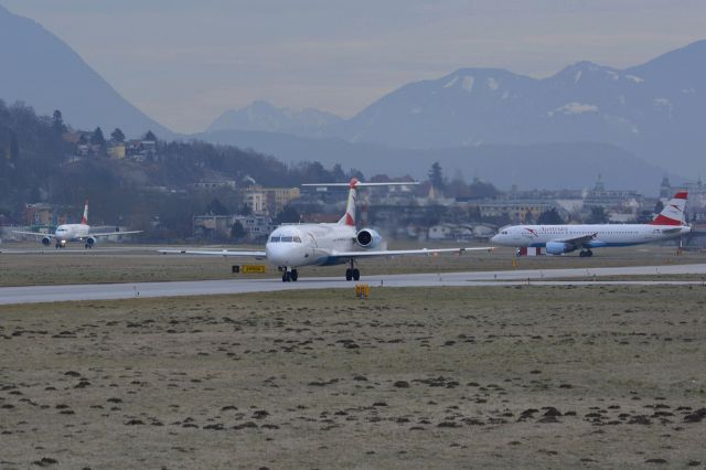 Fokker 100 (OE-LVJ)
