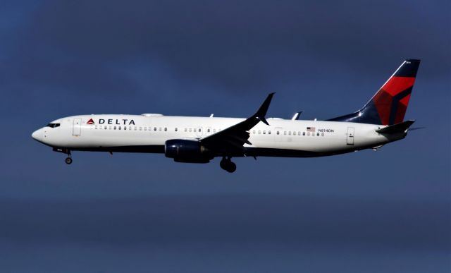 Boeing 737-700 (N814DN) - 8-23-2020
