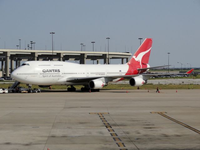 Boeing 747-400 (VH-OEE)