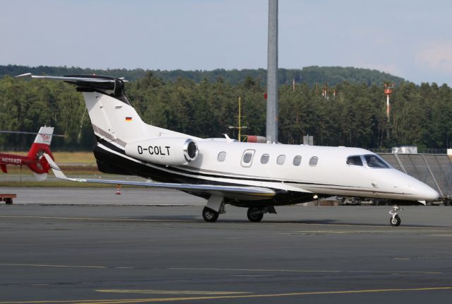 Embraer Phenom 300 (D-COLT)