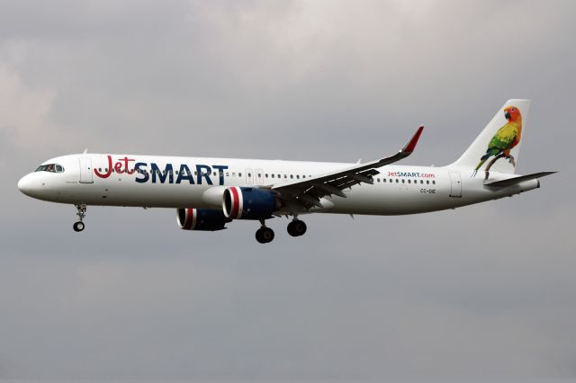 Airbus A321 (CC-DIE)