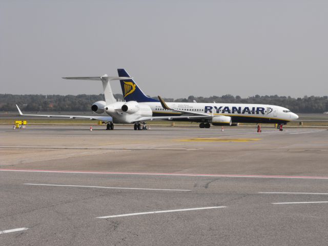 Boeing 737-800 (EI-DLI)