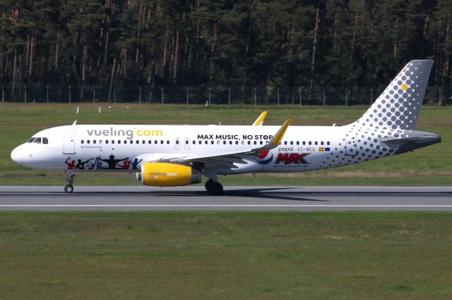 Airbus A320 (EC-MEQ)