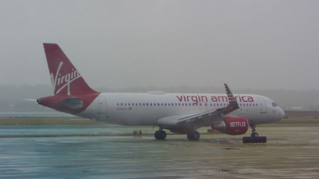 Airbus A320 (N281VA)