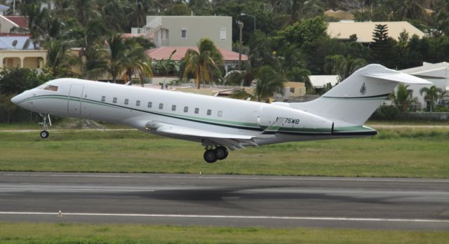 Bombardier Challenger 300 (N375WB)