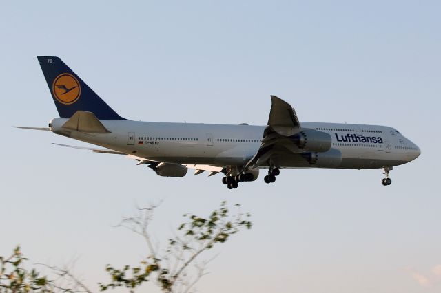 Boeing 747-200 (D-ABYO)