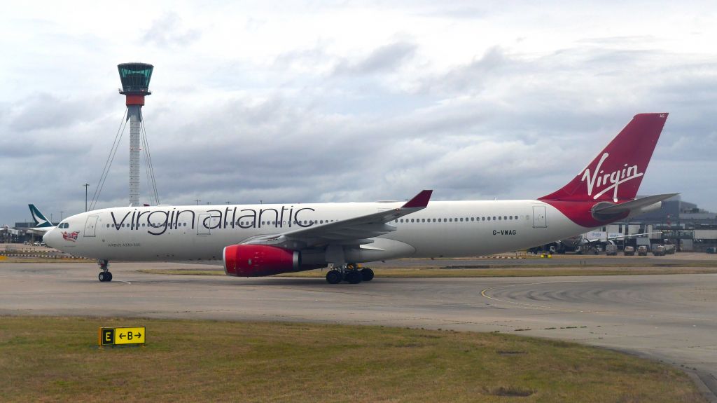 Airbus A330-300 (G-VWAG) - Virgin Atlantic Airbus A330-343 G-VWAG in Heathrow 