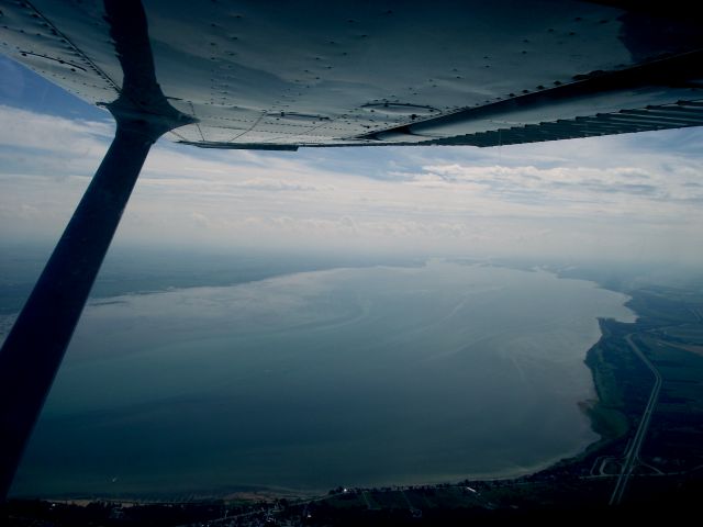 Cessna Skyhawk (GHZJ) - Le Lac St-Pierre a 12500