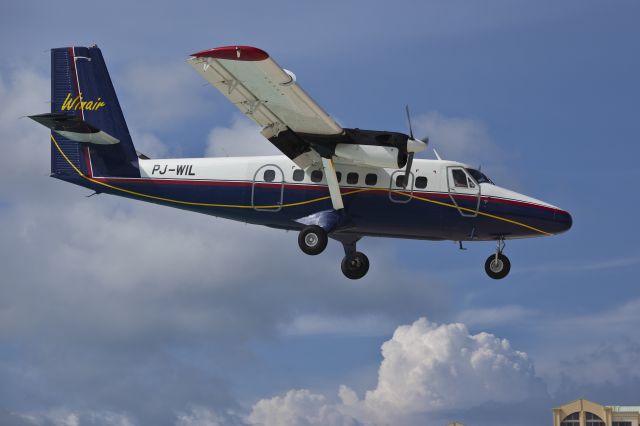 De Havilland Canada Twin Otter (PJ-WIL)