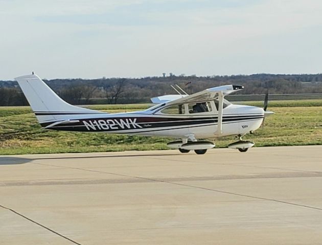 Cessna Skylane (N182WK)