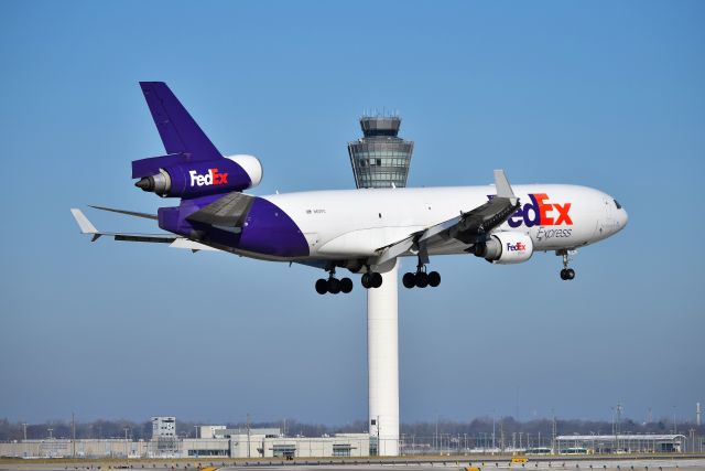 Boeing MD-11 (N612FE)