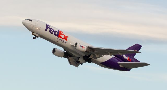 McDonnell Douglas DC-10 (N567FE) - FDXs N567FE, "Magnus," is caught here on February 5th (21 days ago) during its early morning climbout from Reno Tahoe International enroute to Memphis.