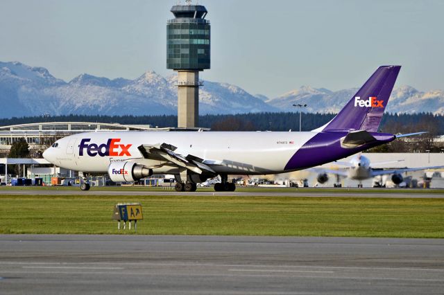 Airbus A300F4-600 (N748FD)