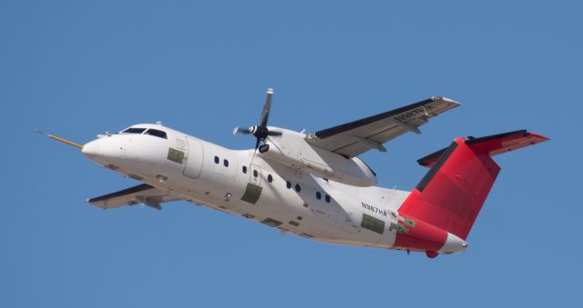 de Havilland Dash 8-200 (N987HA) - 04/14/2016 Tucson Area