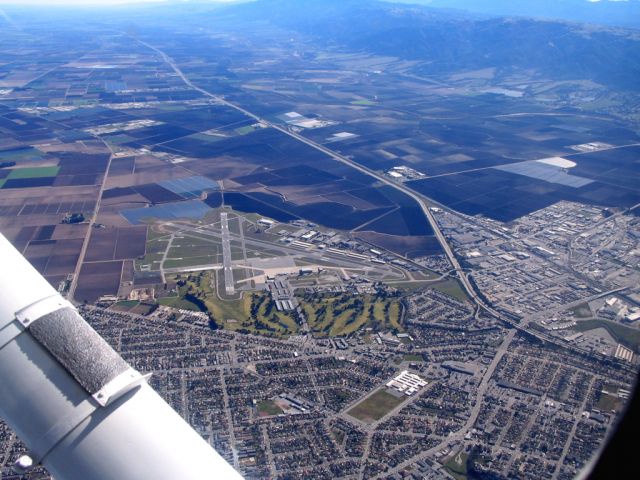 Cessna 152 (N66970) - Inflight from KHWD to KSMX