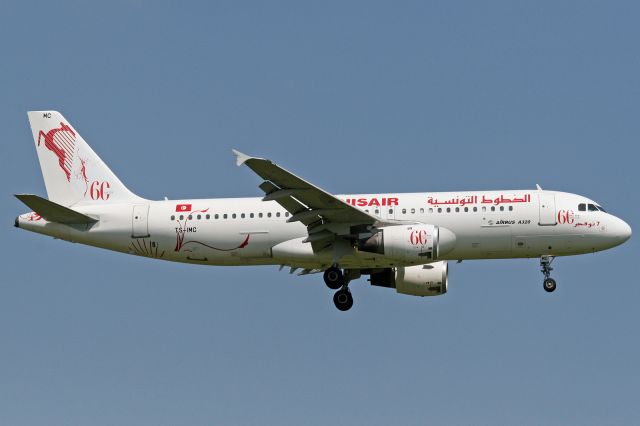 Airbus A320 (TS-IMC)