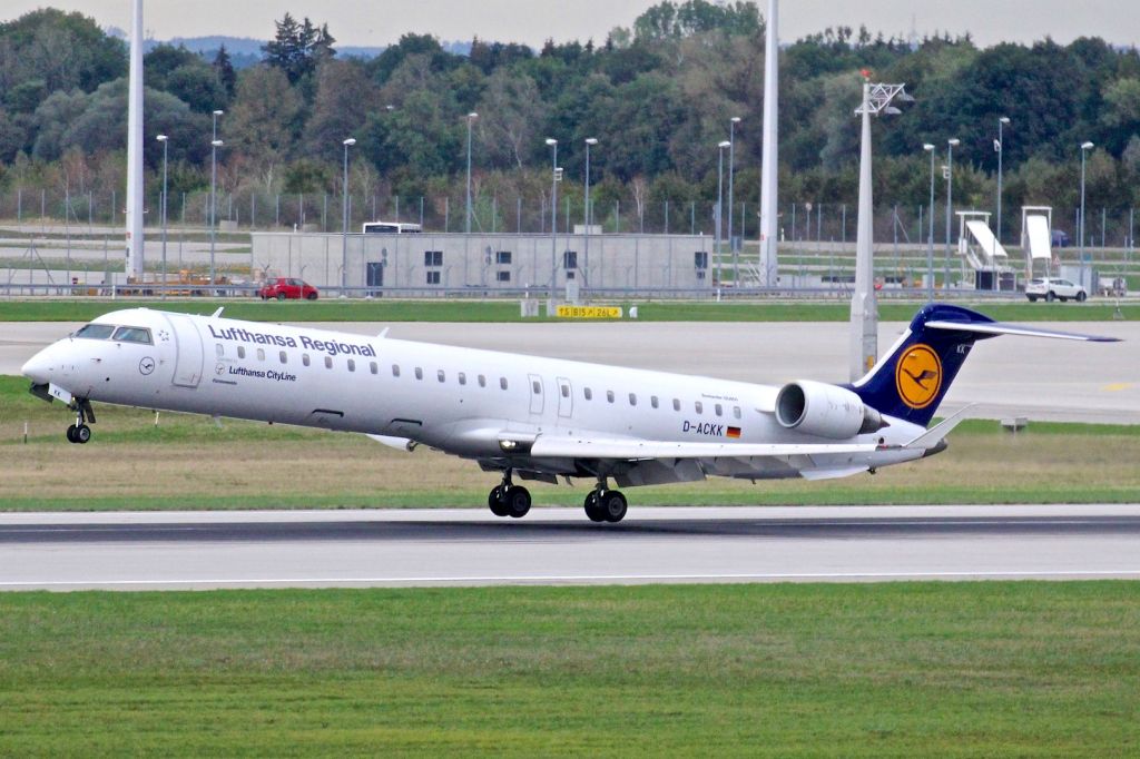 Canadair Regional Jet CRJ-900 (D-ACKK)