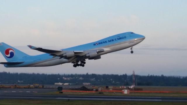 Boeing 747-200 (HL7400)