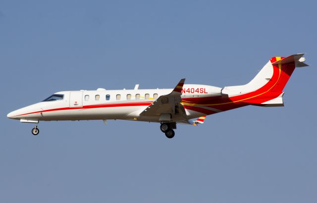 Bombardier Learjet 75 (N404SL)