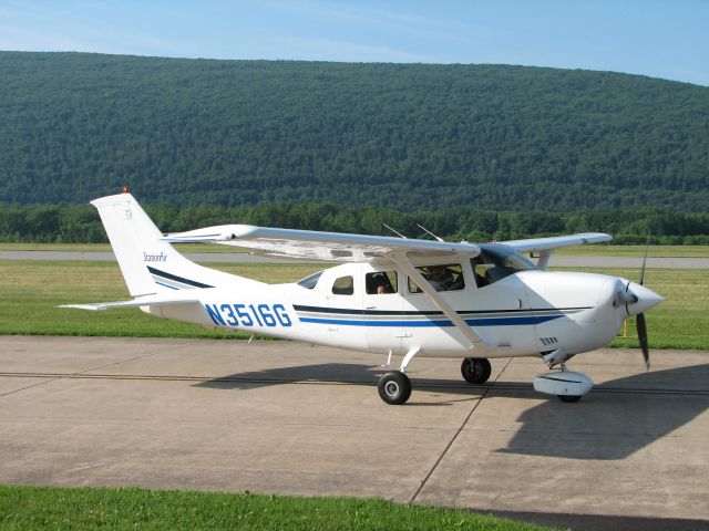 Cessna 206 Stationair (N3516G)