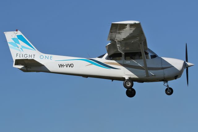 Cessna Cutlass RG (VH-VVO)
