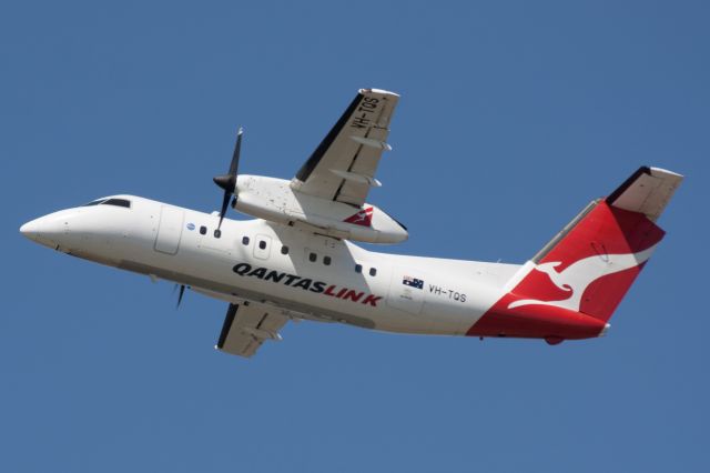 de Havilland Dash 8-400 (VH-TQS)