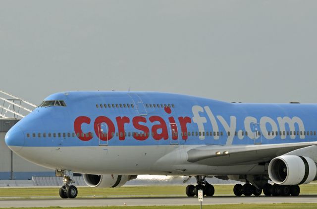 Boeing 747-400 (F-HLVO)