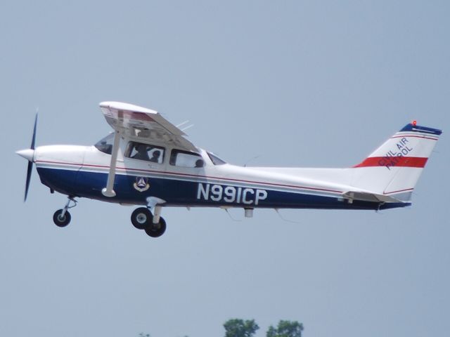 Cessna Skyhawk (N991CP) - CIVIL AIR PATROL INC departing 20 at KJQF - 6/8/11