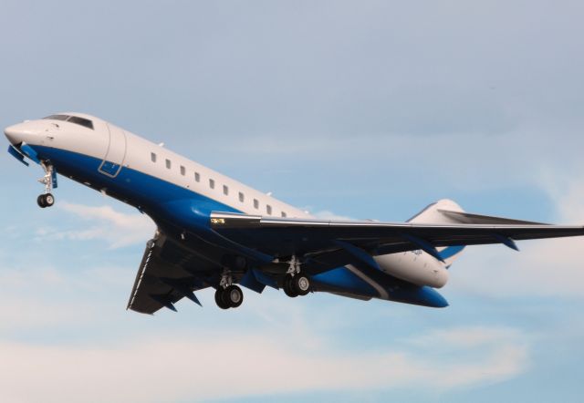 Bombardier Global 5000 (EJM55) - A beautiful Global climbing out after departing on RWY 36