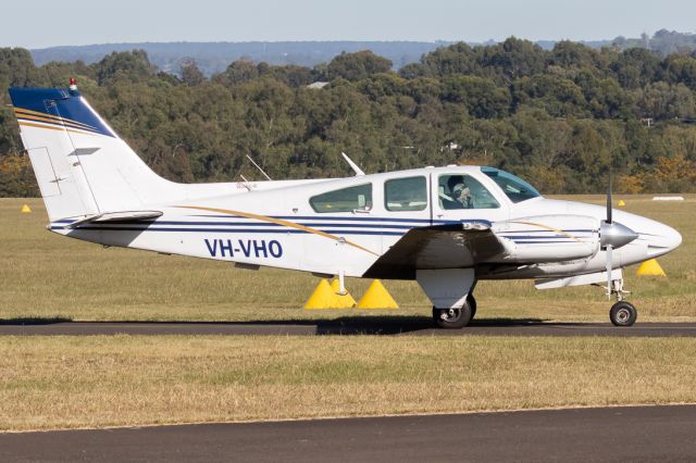 Beechcraft 55 Baron (VH-VHO)