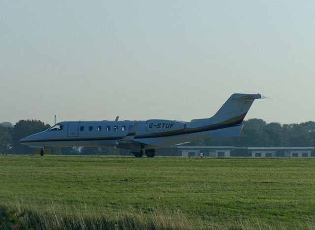Learjet 40 (G-STUF)