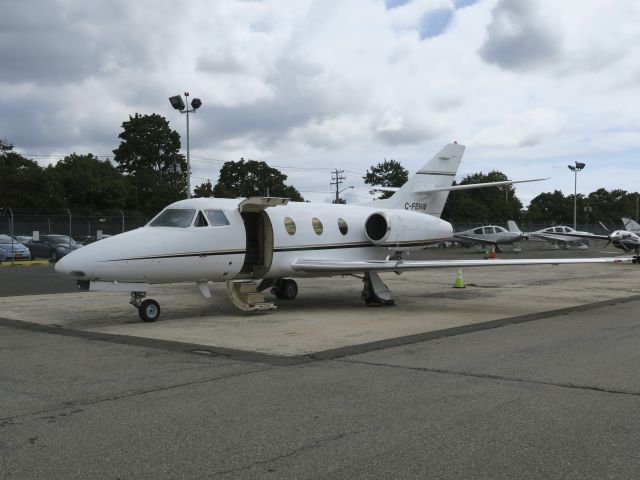 Dassault Falcon 10 (C-FBNW)