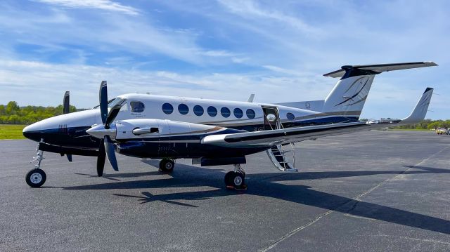 Beechcraft Super King Air 350 (N806DB)