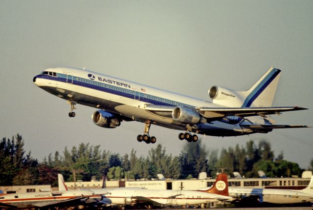 Lockheed L-1011 TriStar —