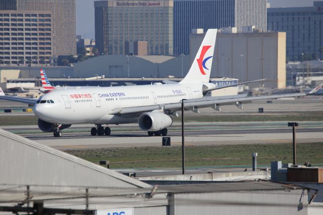 Airbus A330-200 (B-6543)