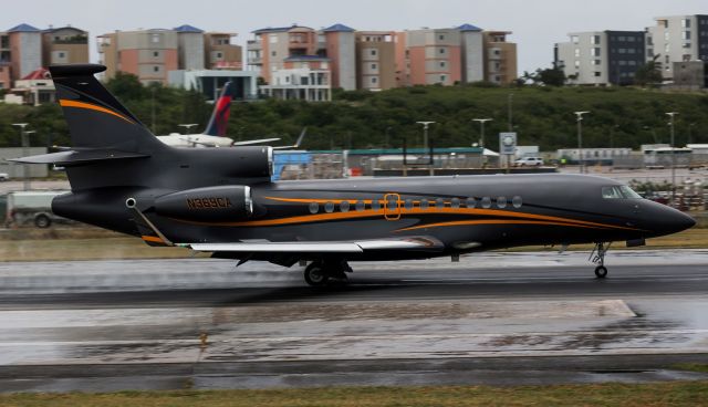 Dassault Falcon 7X (N369CA)