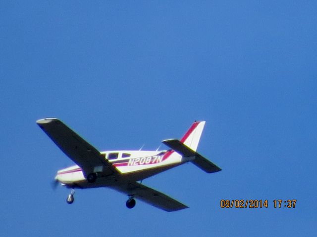 Piper Cherokee (N2087N)